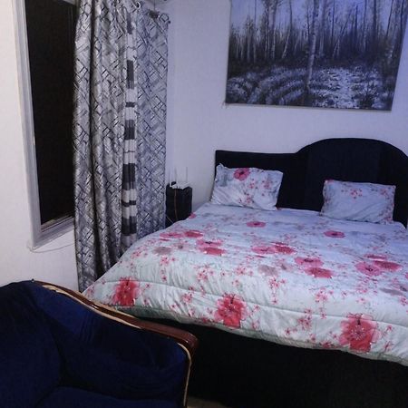 Studio Meuble Centre Ville Дакар Экстерьер фото